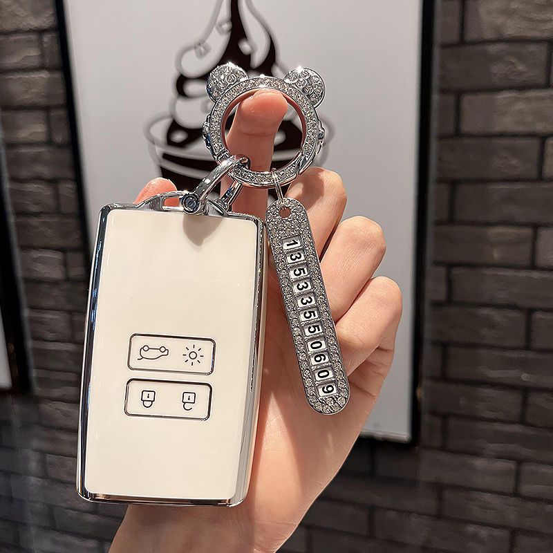 Custodia per chiave auto in TP - Tech Keychain Accessories recensione e prezzo